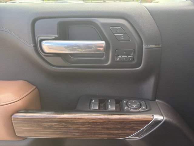 Used 2019 BLACK Chevrolet High Country image 4