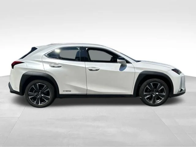 Used 2020 White Lexus 250h Base image 7