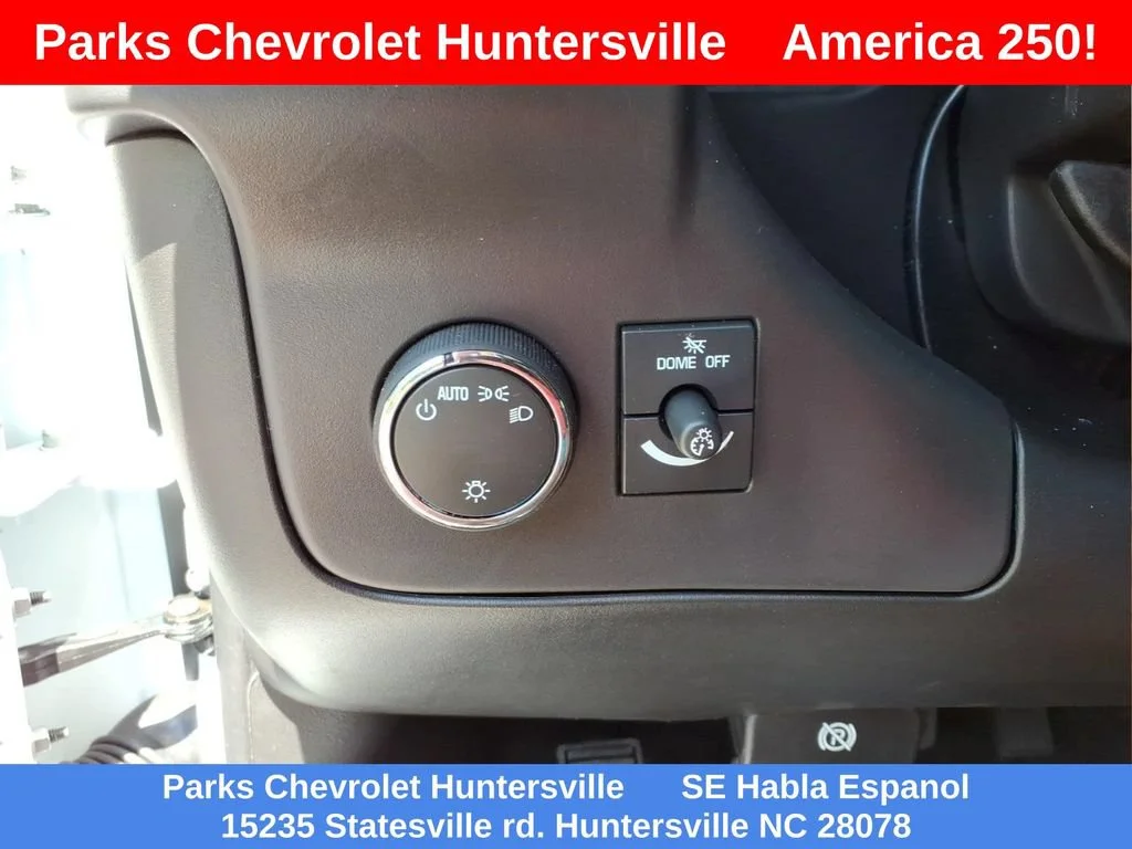 New 2026 Summit White Chevrolet WT image 14