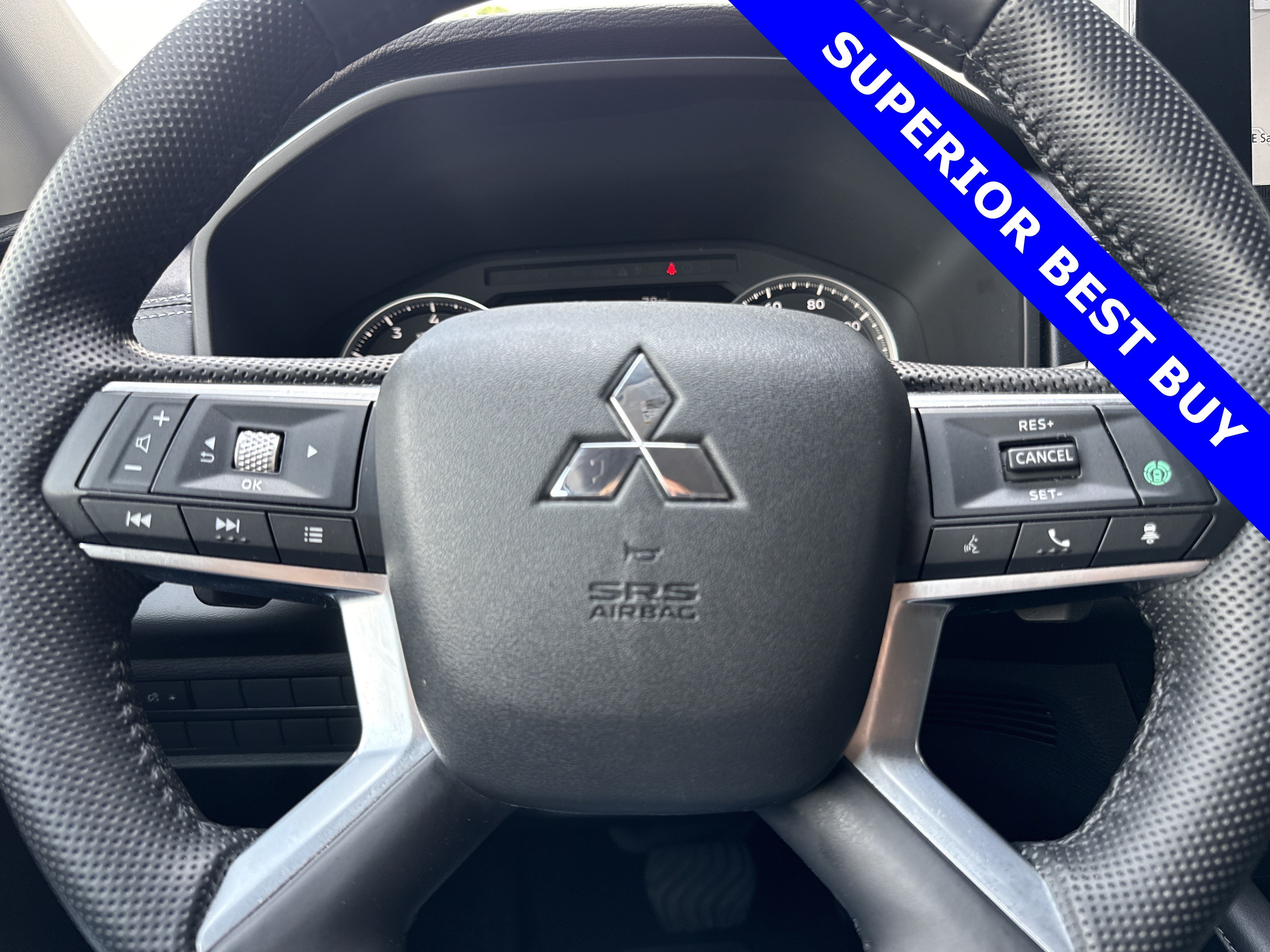 Used 2023 Red Diamond Mitsubishi SE image 23
