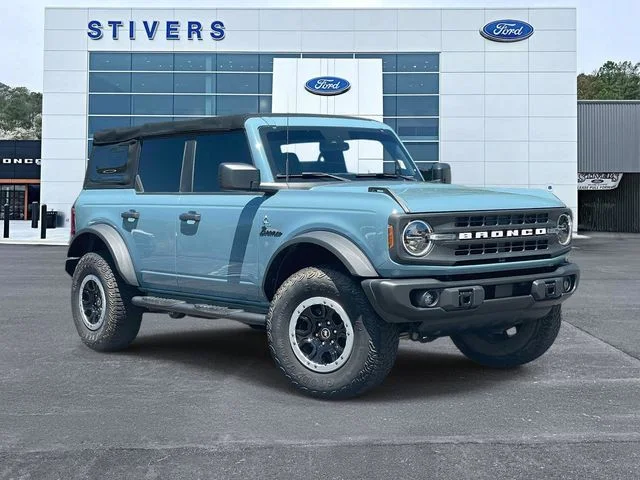 2022 Ford Bronco Black Diamond Advanced (322A) 4x4's photo
