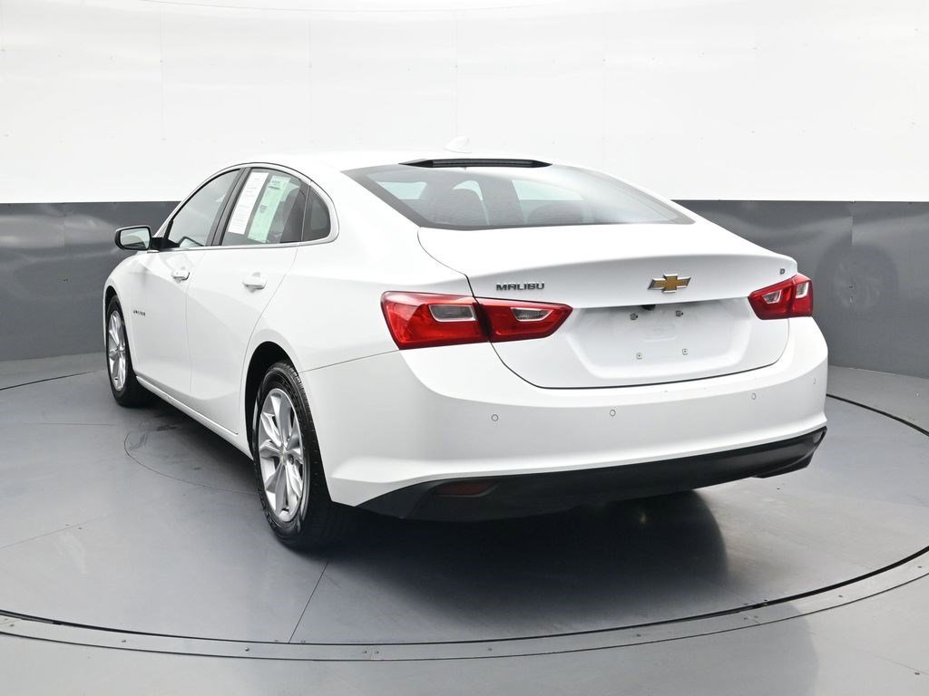 Used 2024 Summit White Chevrolet LT image 4