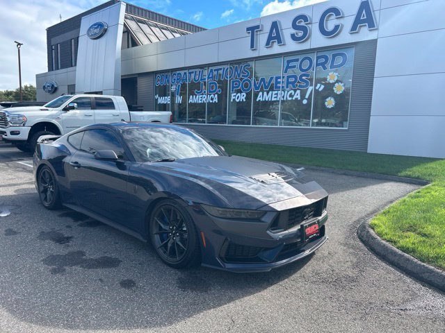 2025 Ford Mustang Dark Horse