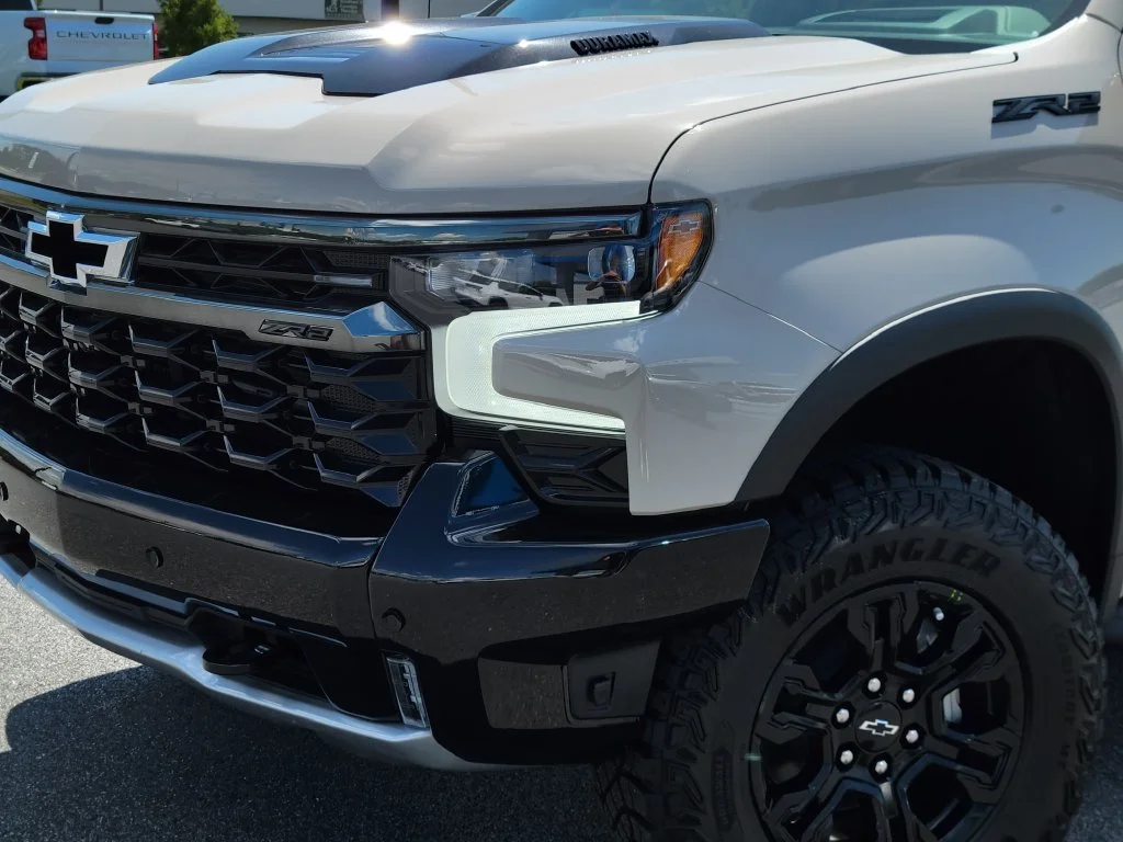 New 2026 White Sands Chevrolet ZR2 image 10