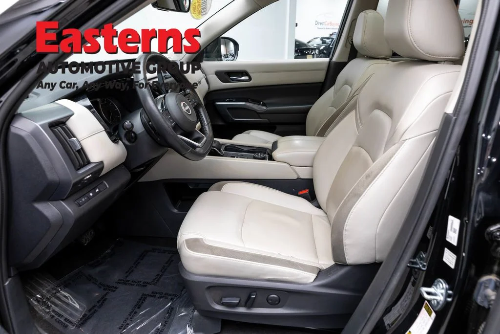 Used 2023 Black Nissan SL image 14
