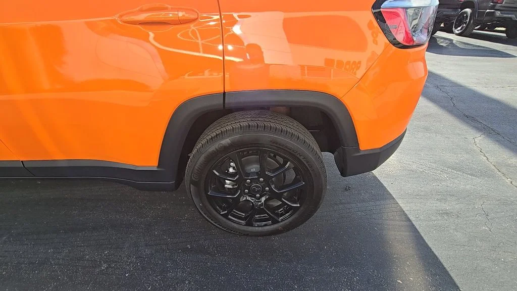 New 2026 Joose Exterior Paint Jeep Latitude image 12