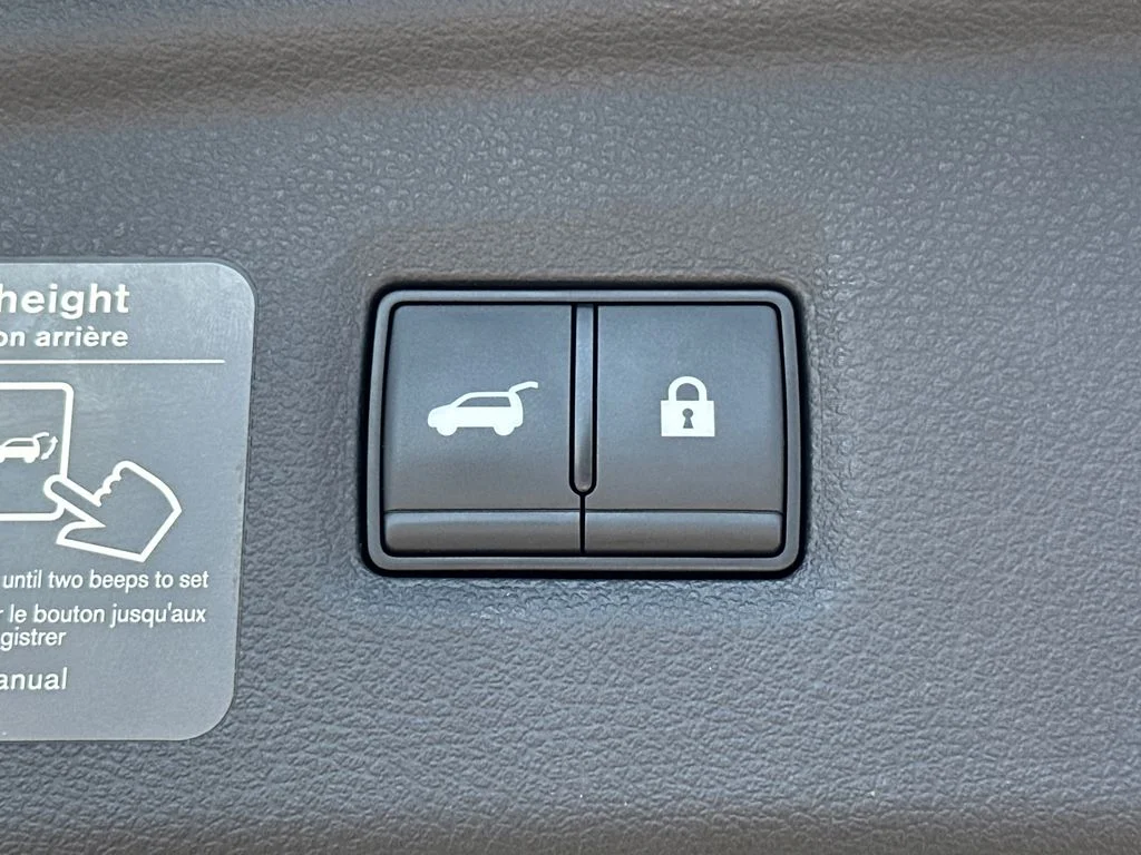 Used 2023 Black INFINITI LUXE image 16