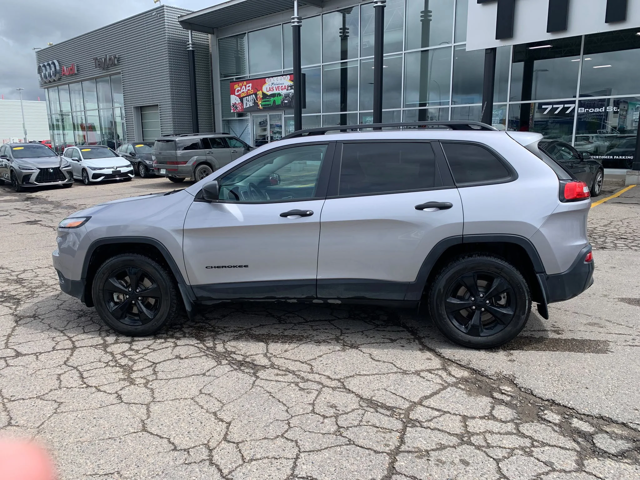 Certified Used 2018 Gray Jeep Sport image 10