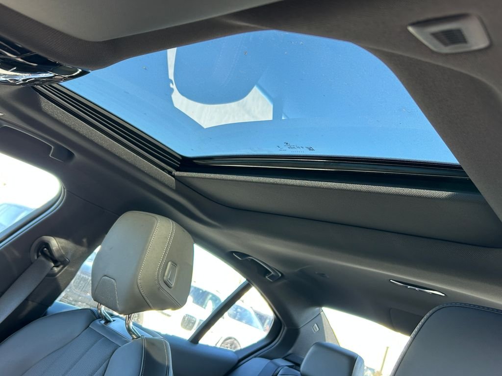 New 2027 Black Sapphire Metallic BMW eDrive40 image 16