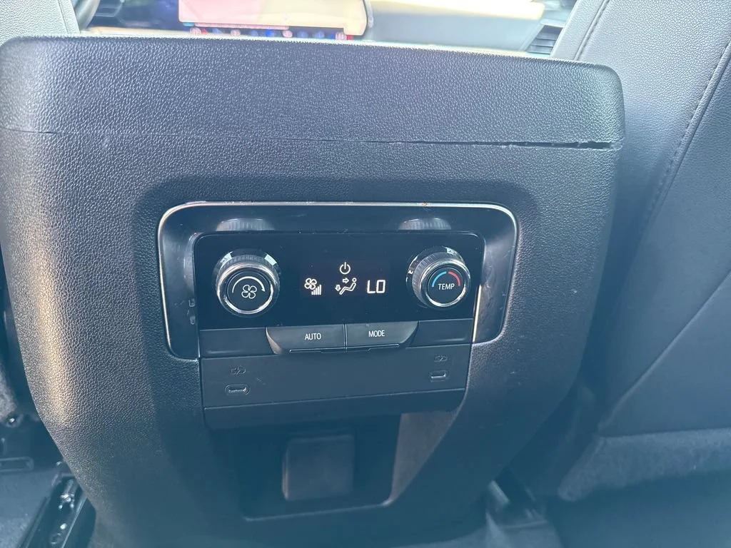 2025 Chevrolet Tahoe Z71 - Photo 35