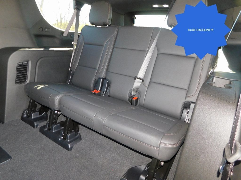 2025 Chevrolet Suburban High Country - Photo 37