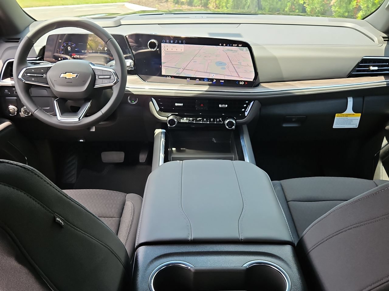 2026 Chevrolet Suburban LS - Photo 20