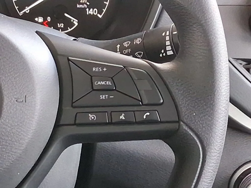 Used 2025  Nissan S image 12