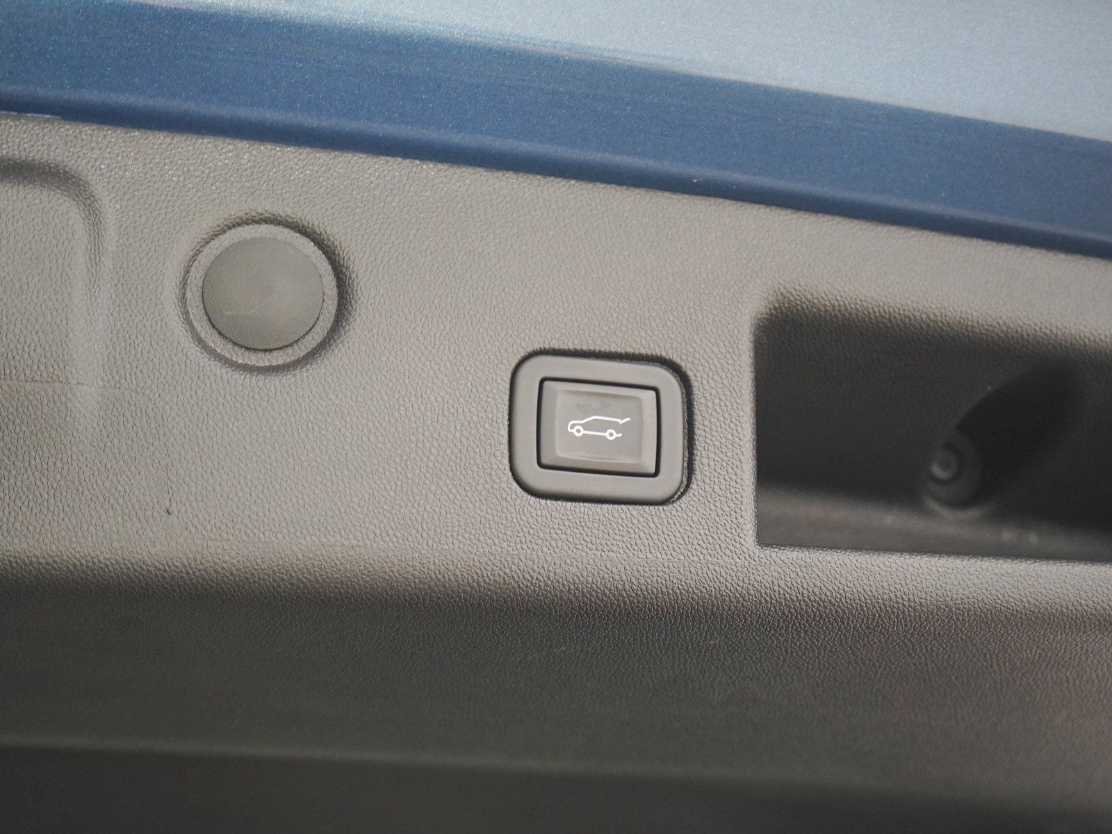 Used 2024 Lakeshore Blue Metallic Chevrolet Premier image 11