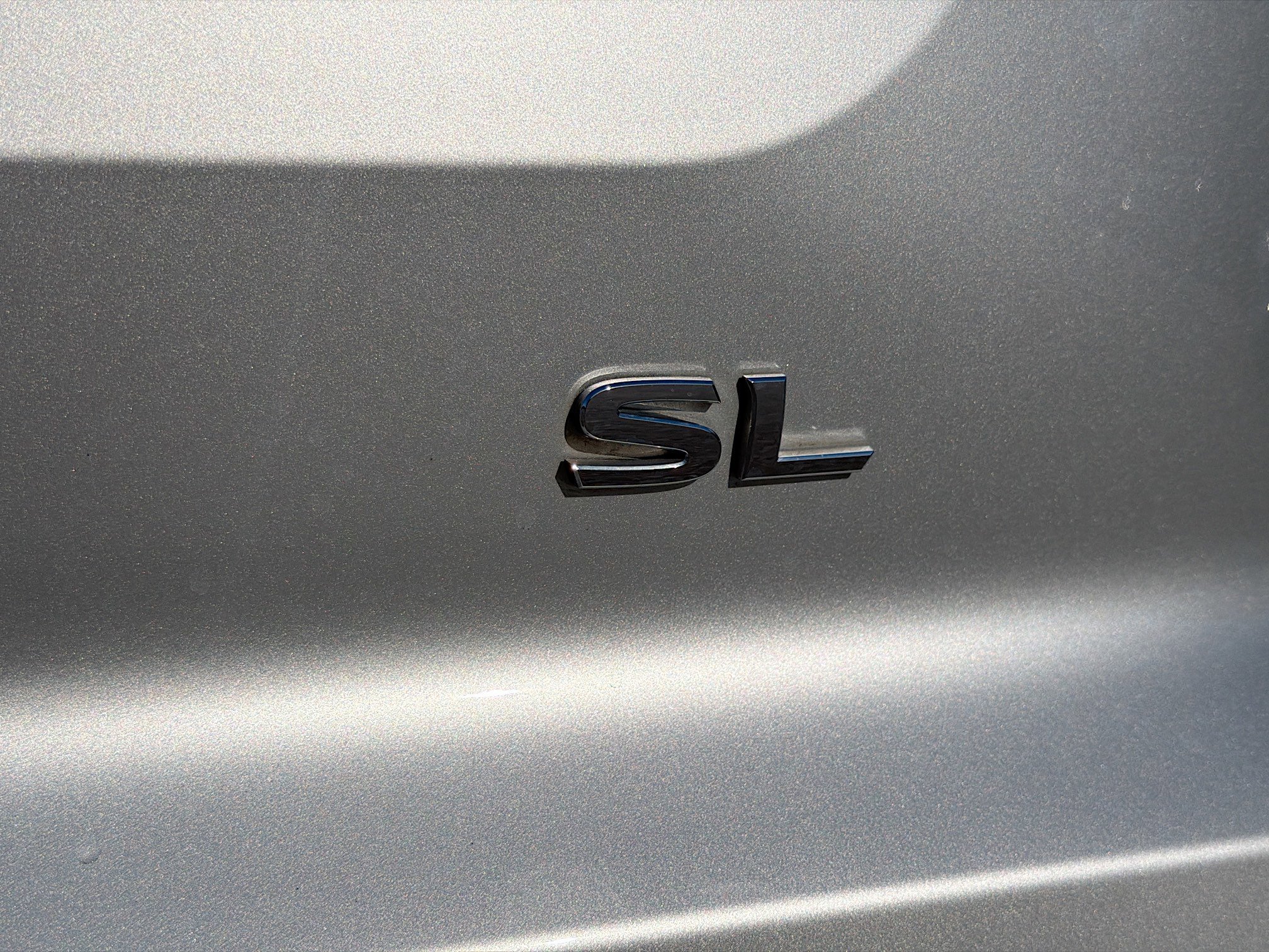 Used 2025 Brilliant Silver Metallic Nissan SL image 47