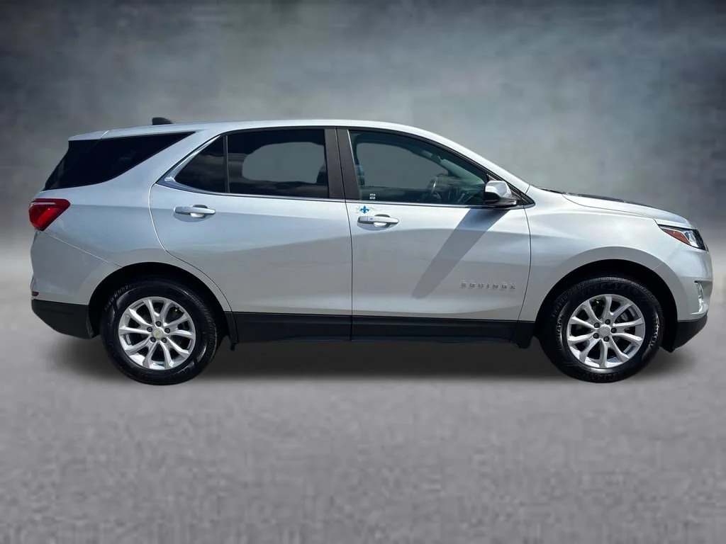 Used 2021 SILVER ICE METALLIC Chevrolet LT image 7
