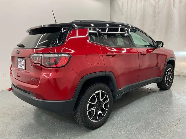 2025 Jeep Compass Trailhawk - Photo 7