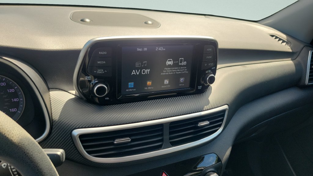 Used 2019 Blue Hyundai SE image 14