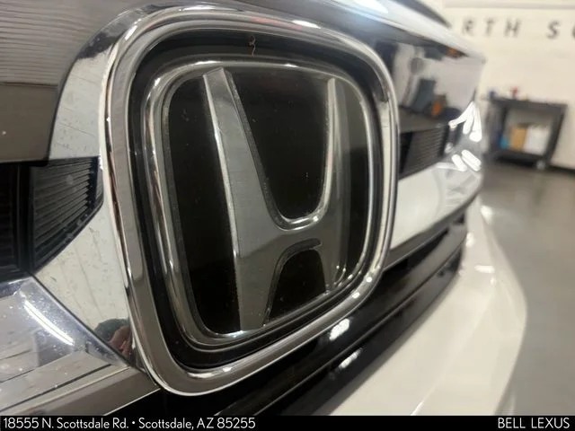 Used 2021 White Honda Touring image 32