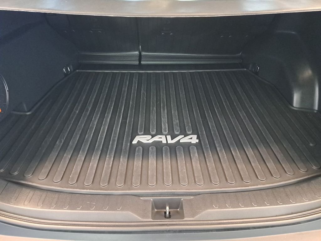 Used 2024 Gray Toyota XLE Premium image 27