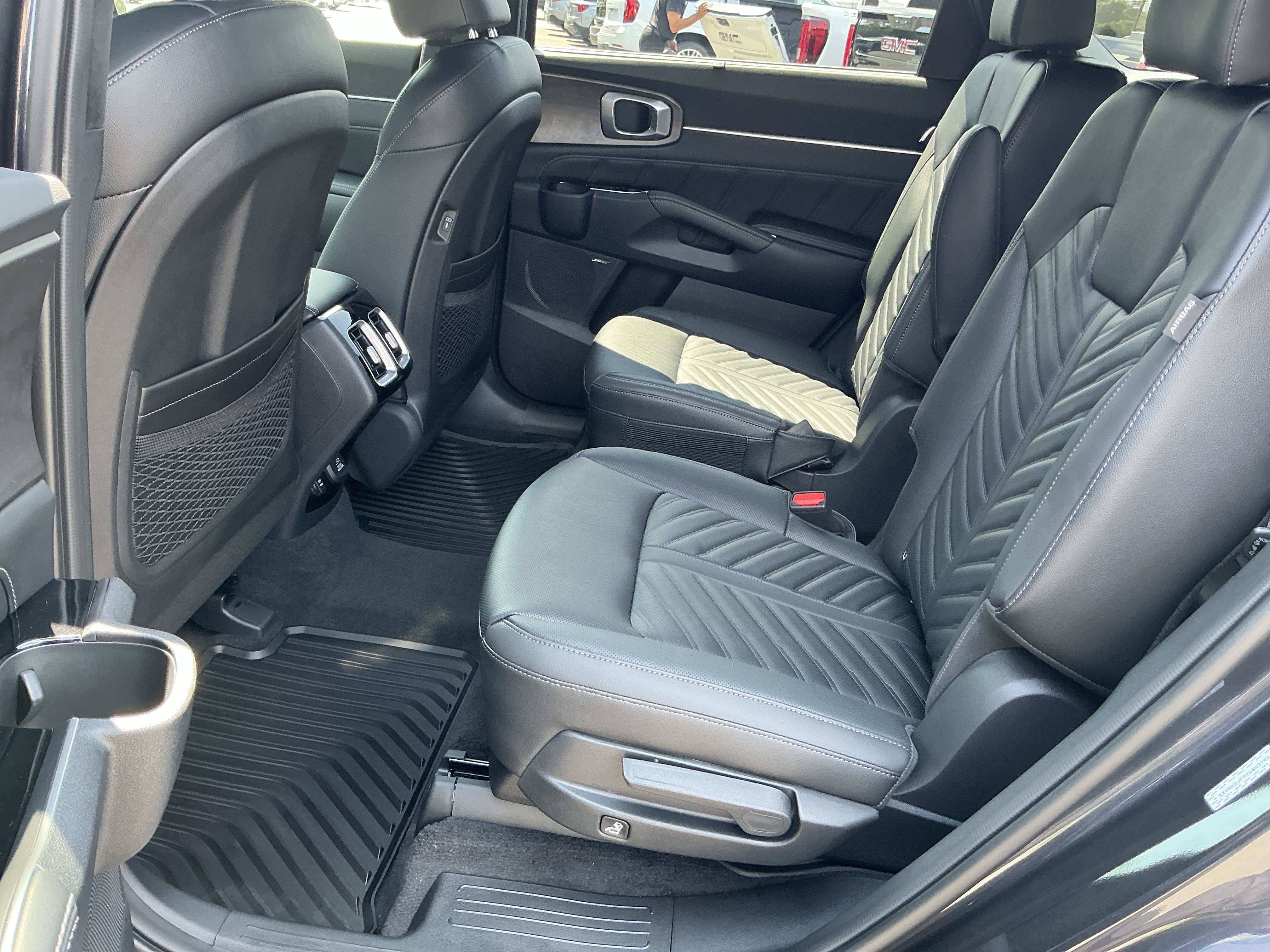 New 2026 Panthera Metal Kia X-Line SX Prestige AWD image 10