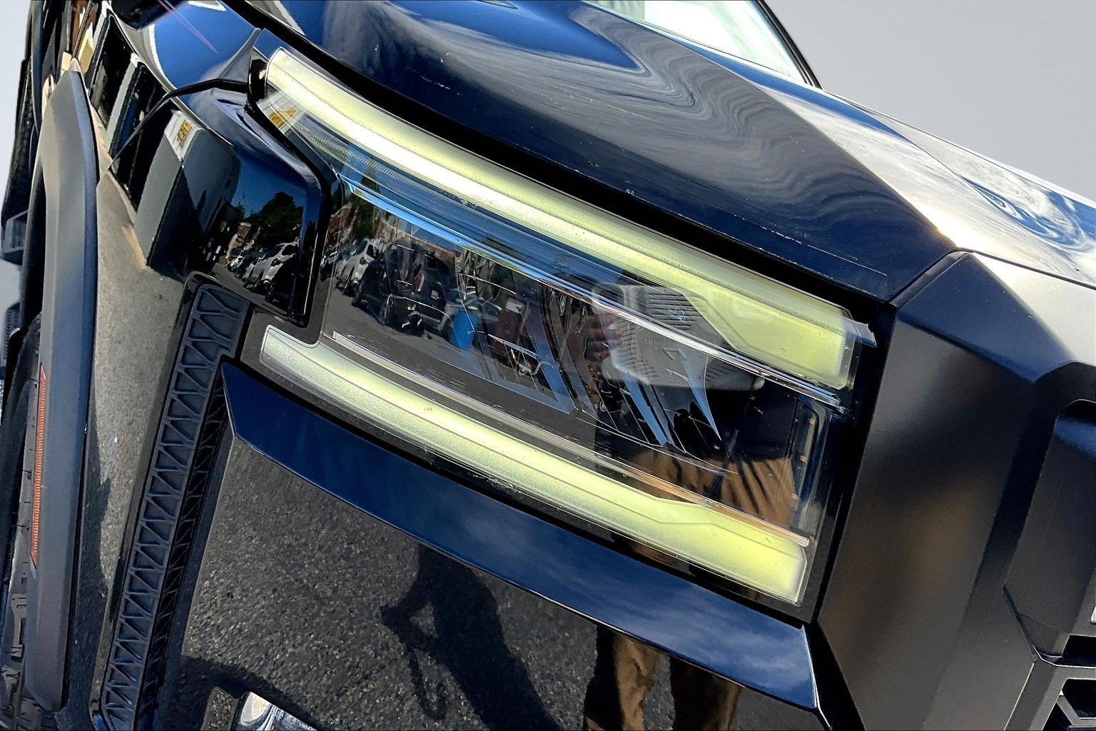 Used 2022 Black Nissan PRO-4X image 29