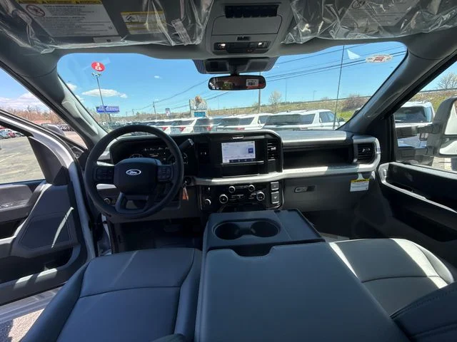 New 2026 Oxford White Ford F-350® XL image 20