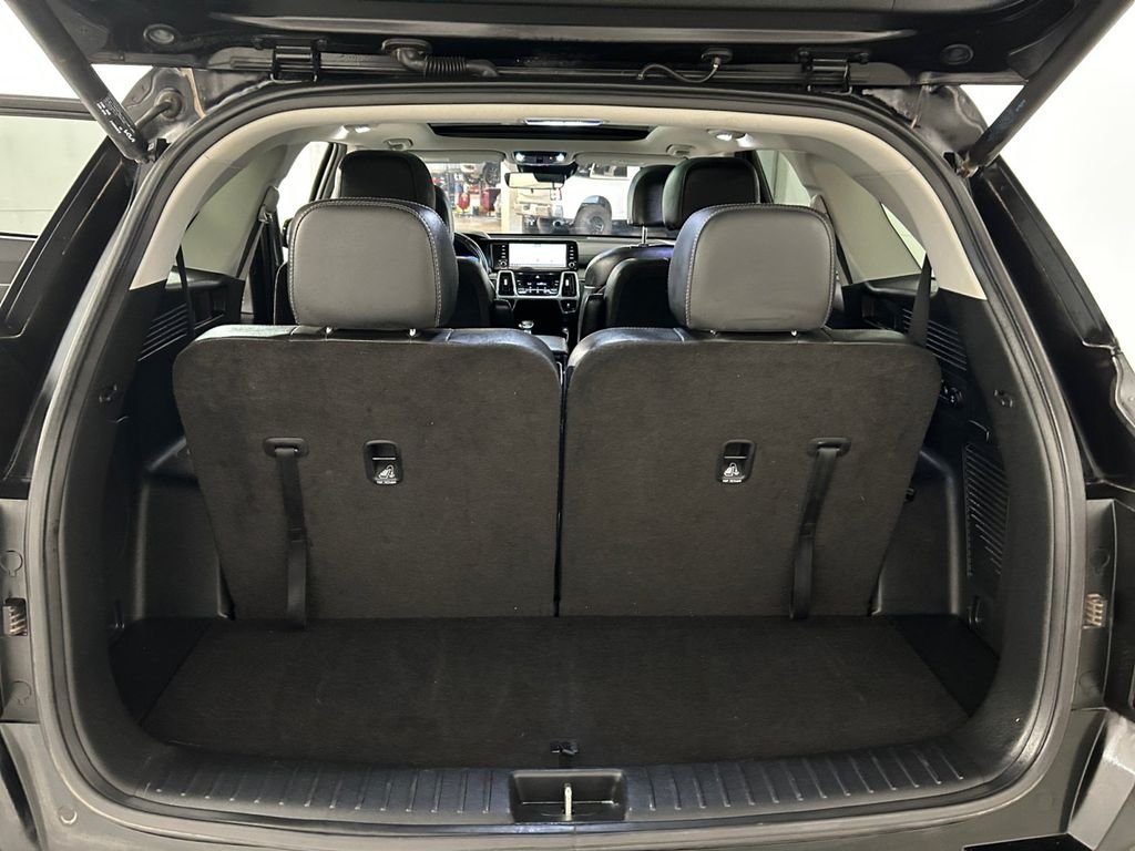 Used 2023 Black Kia SX image 27