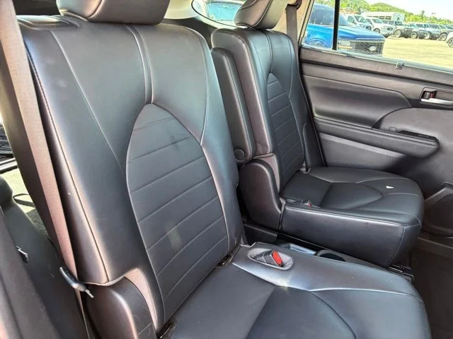 Used 2021 Blue Toyota XLE image 20