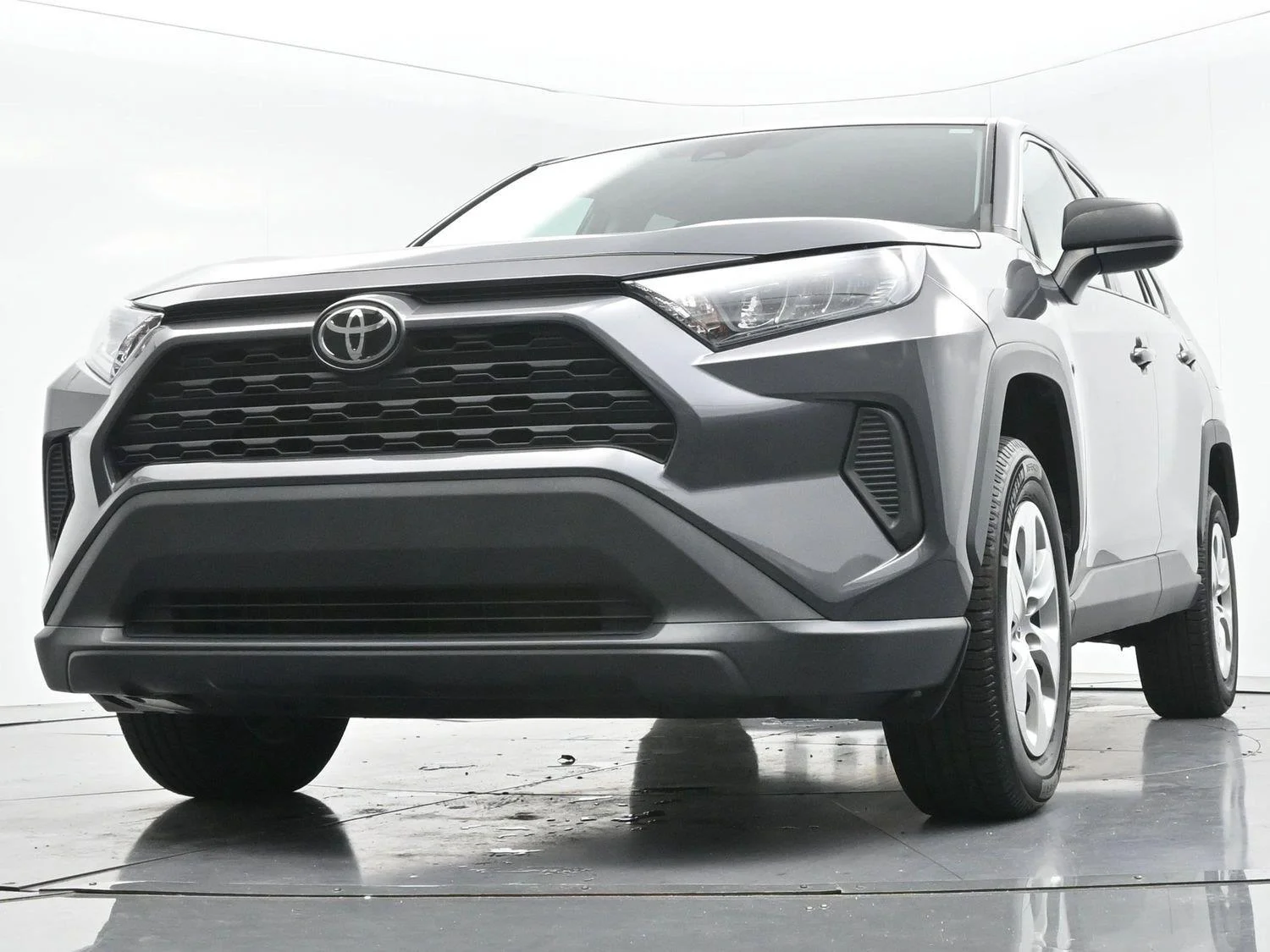 Used 2022 Magnetic Gray Metallic Toyota LE image 44