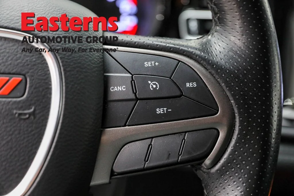 Used 2023 Gray Dodge SXT image 16