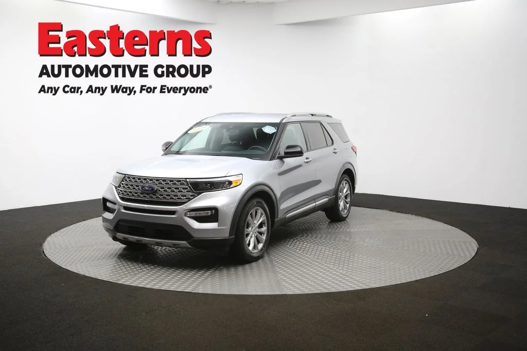 Used 2024 Silver Ford Limited image 55
