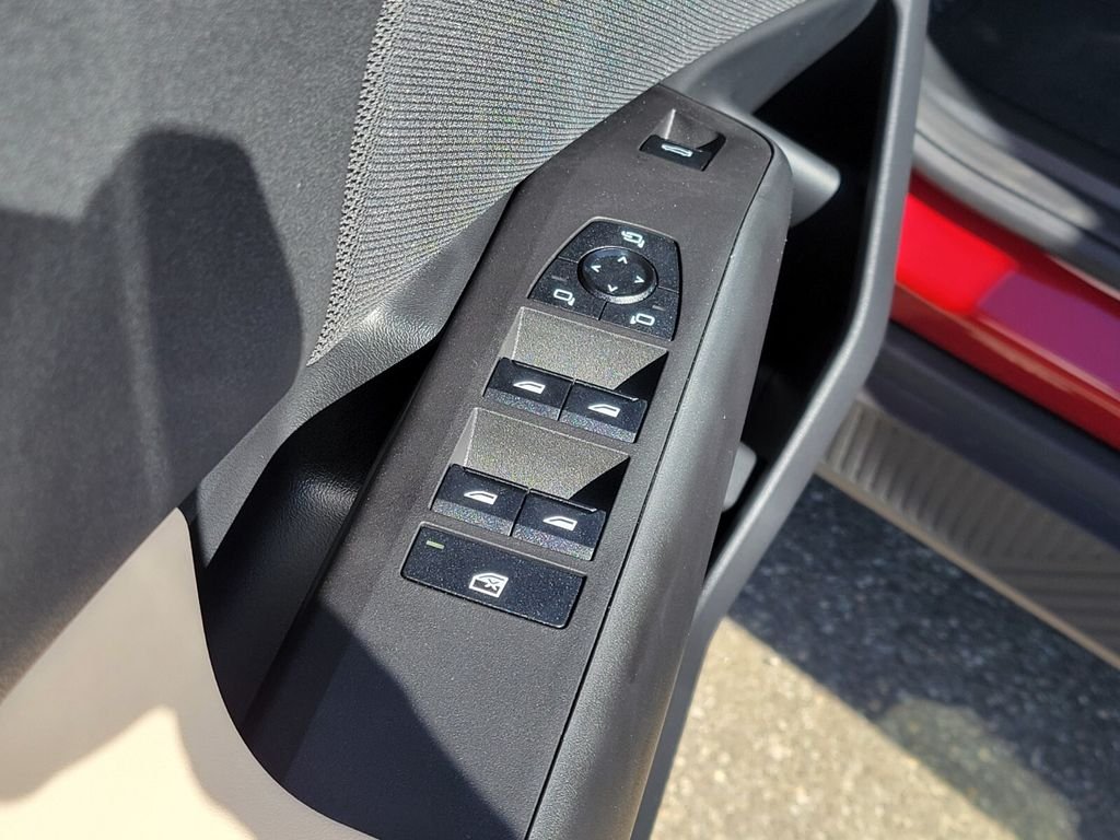 2025 BMW X3 30 - Photo 18