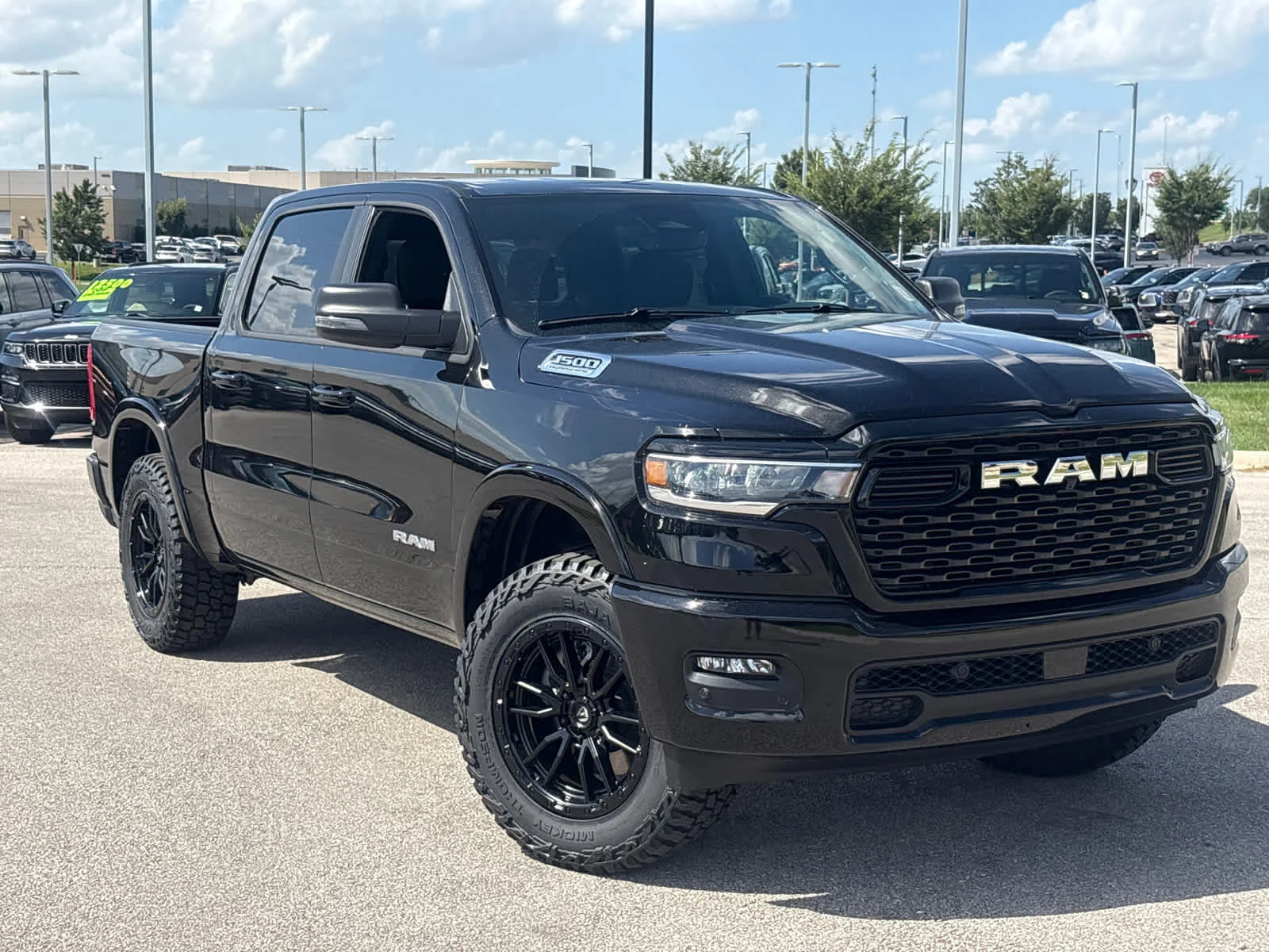 New 2026 Diamond Black Crystal Pearl-Coat Exterior Paint RAM Big Horn image 2