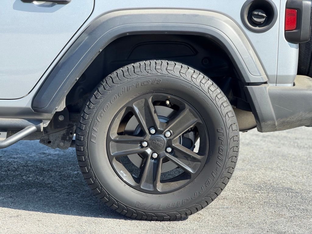 Used 2020 Jeep Wrangler Unlimited Altitude with VIN 1C4HJXDG6LW186029 for sale in Claremont, CA