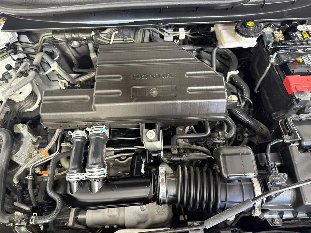 Used 2022 White Honda EX image 39