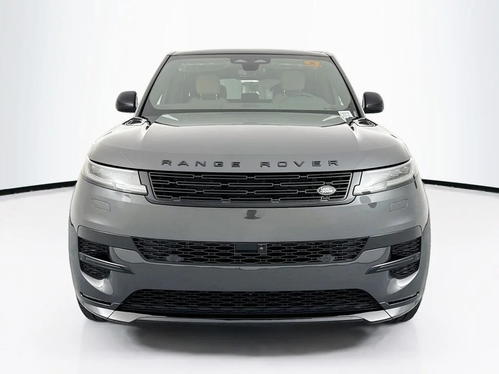 New 2026 Carpathian Grey Land Rover Dynamic SE image 2
