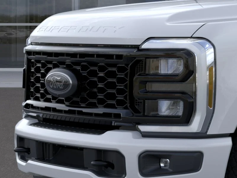 New 2026 Oxford White Ford Lariat image 42
