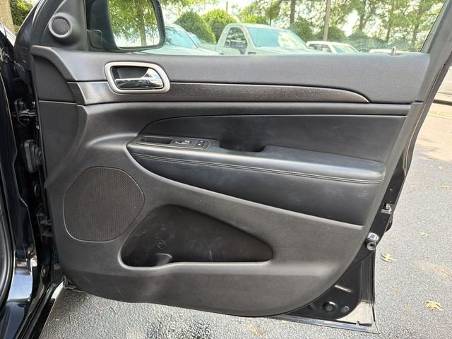 Used 2018 Black Jeep Altitude image 14