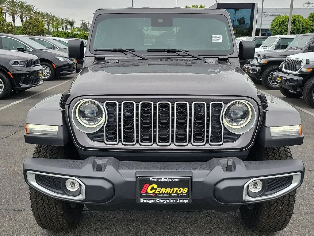 2025 Jeep Wrangler 4-Door Sahara - Photo 20