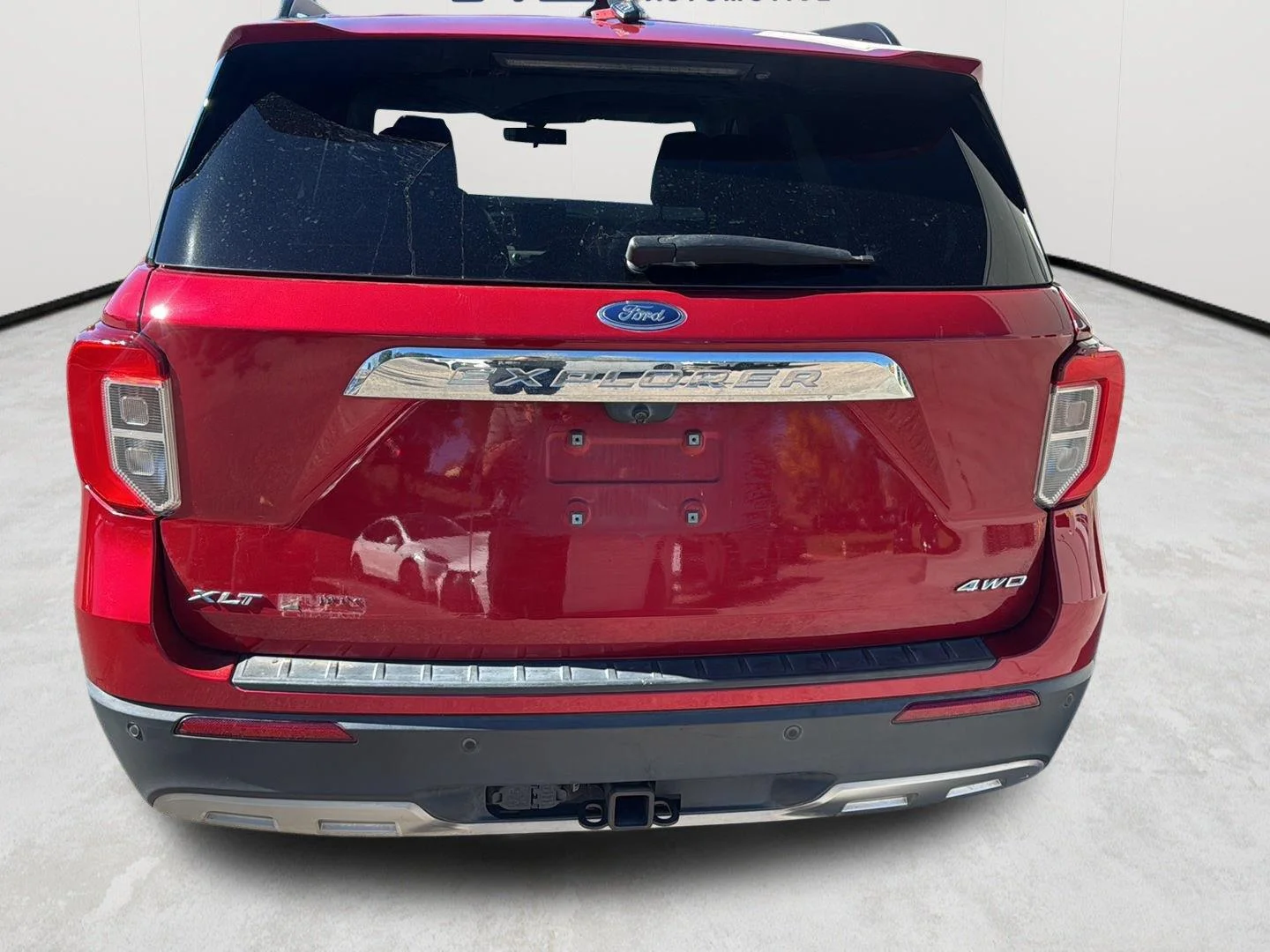 Used 2022 Rapid Red Metallic Tinted Clearcoat Ford XLT image 6