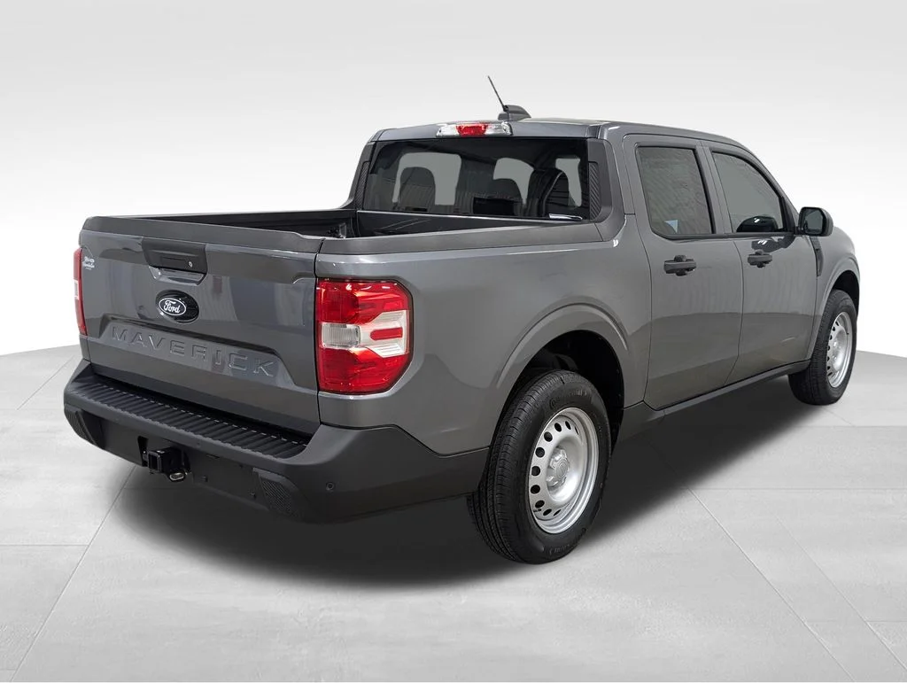New 2026 Carbonized Gray Metallic Ford XL image 17