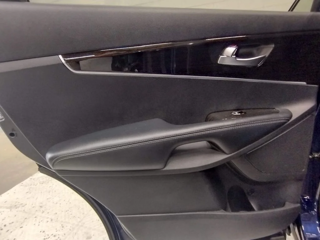 Used 2020 Blue Kia S image 31