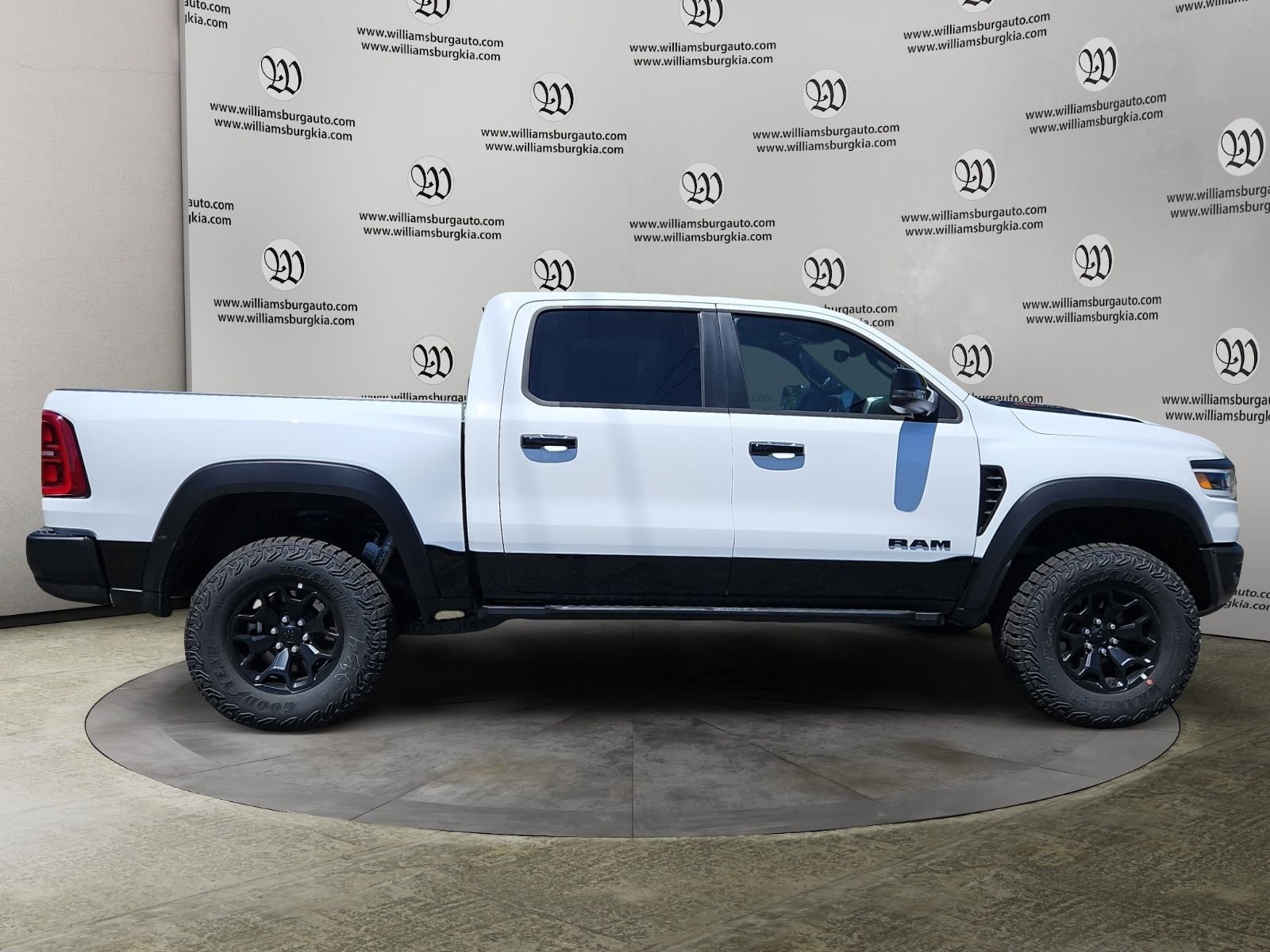 2026 RAM 1500 RHO - Photo 6