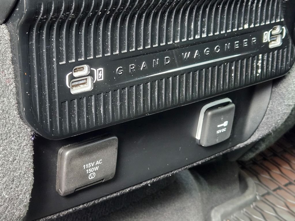 2024 Jeep Grand Wagoneer L Series III - Photo 31