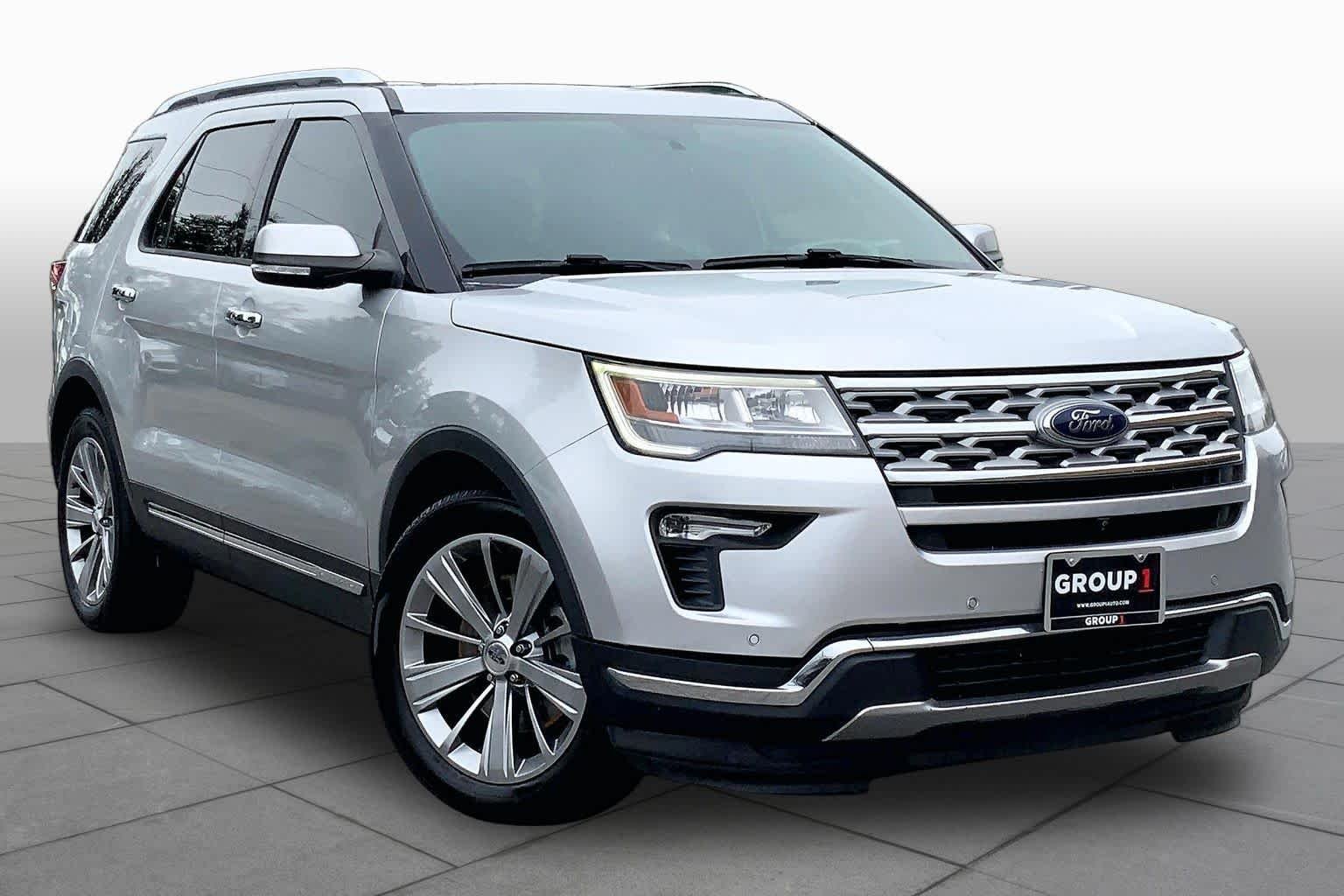 Used 2018 Ingot Silver Ford Limited image 3