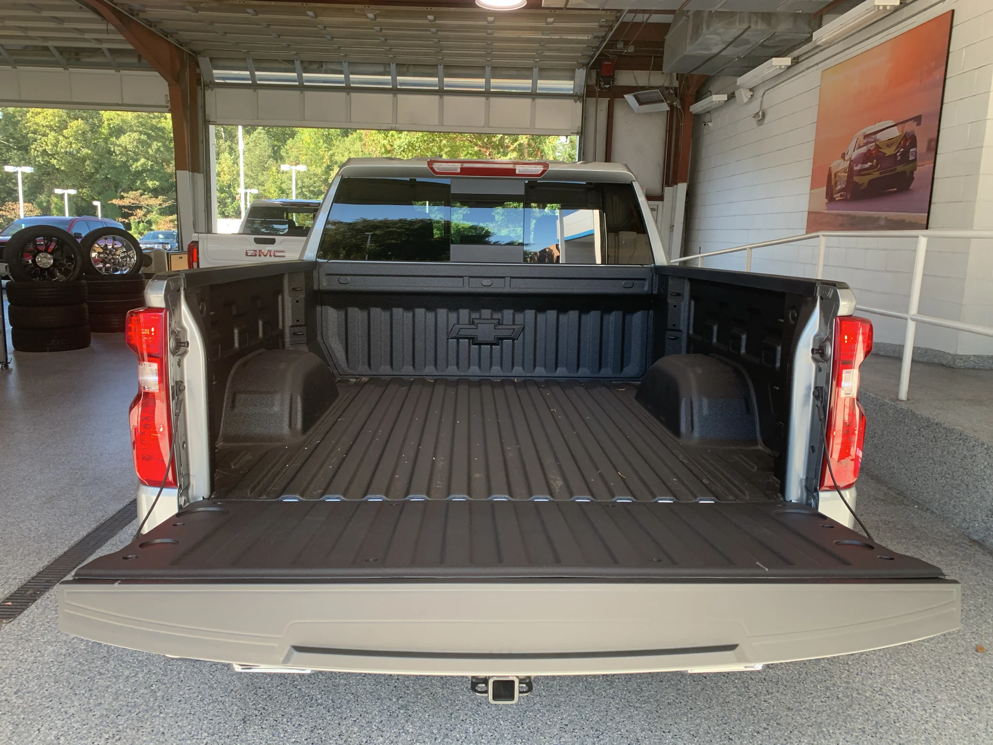 2026 Chevrolet Silverado 1500 LT - Photo 9