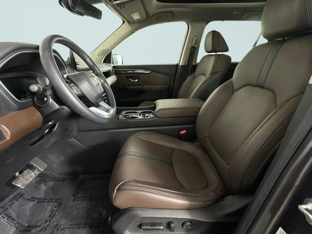 Used 2025 Gray Honda Elite image 6