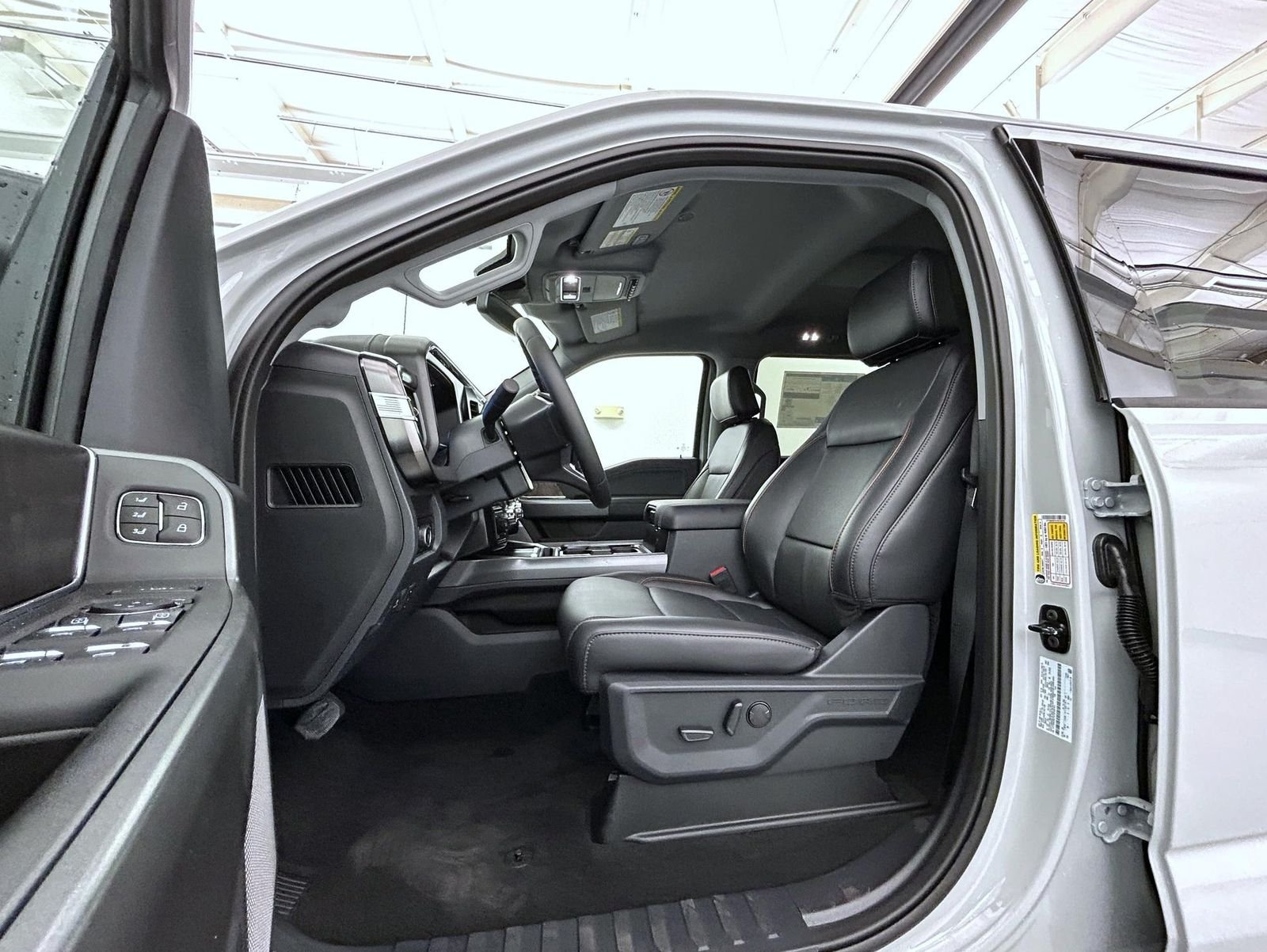 New 2026 Avalanche Ford Lariat image 10