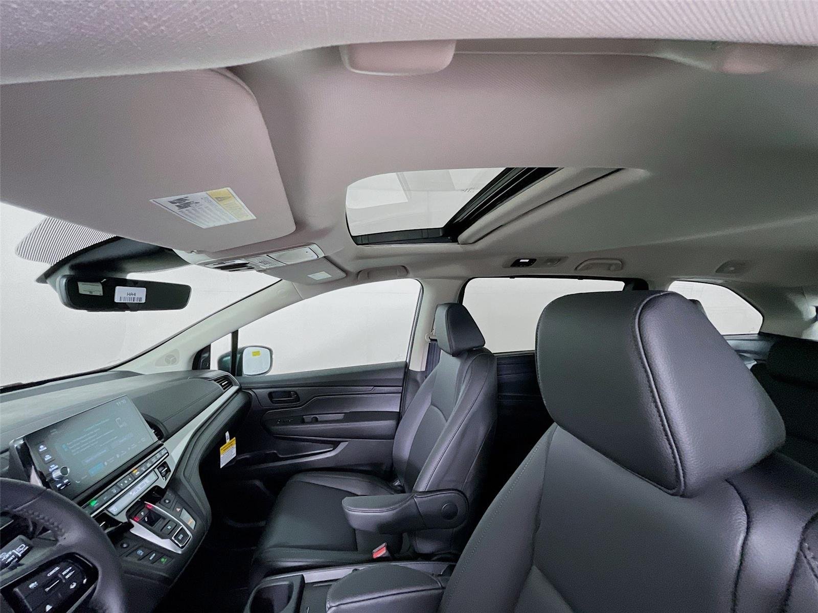 2026 Honda Odyssey EX-L - Photo 7